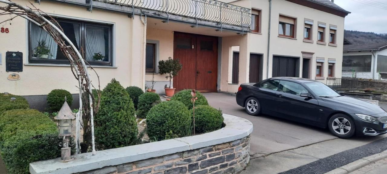 Gaestehaus Foehr Wintrich Exterior photo
